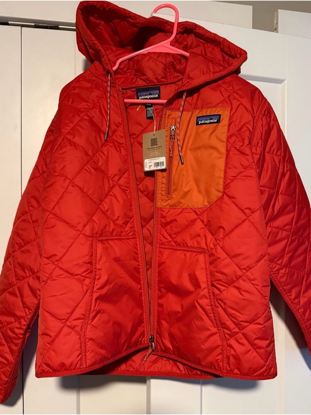 Patagonia Hooded Quilted Puffer Jacket in Hot Ember Size Medium